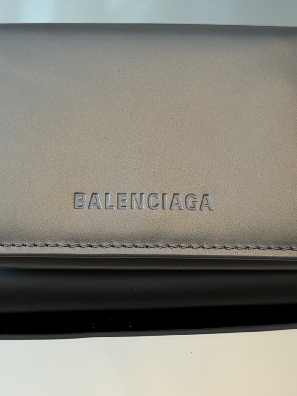 BALENCIAGA ESSENTIAL MINI WALLET Silver Trifold Wallet - Picture 3 of 13